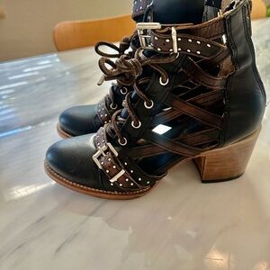 Freebird by Steven Cheyenne Ankle Boots